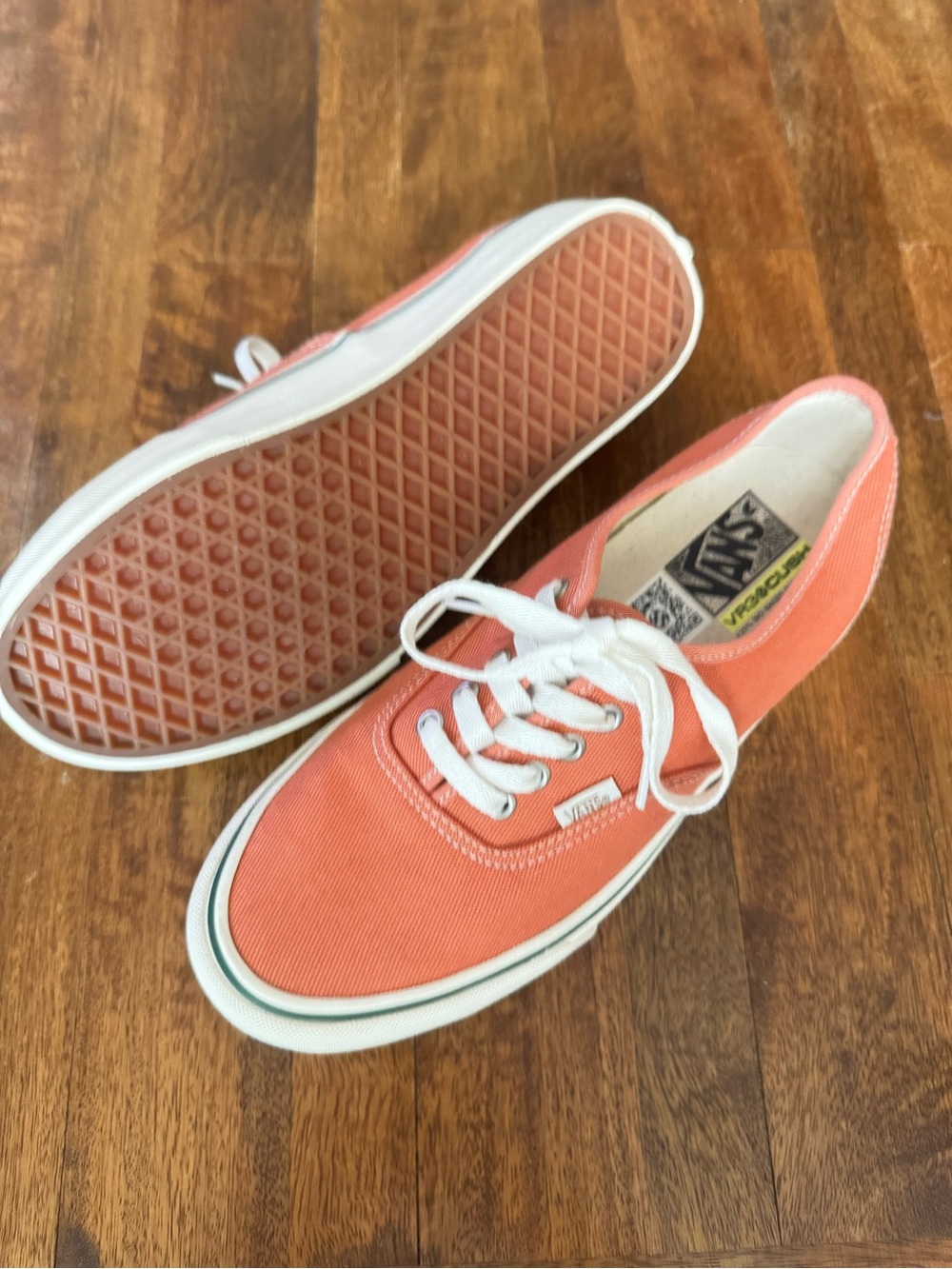 Vans Authentics Canvas Low-Top Shoes Size Men’s 9 / Womens 10.5 New without tags